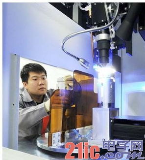 石墨烯技术迎来革命性突破 新型超级电容器实现“秒级”充电，或重塑储能产业格局